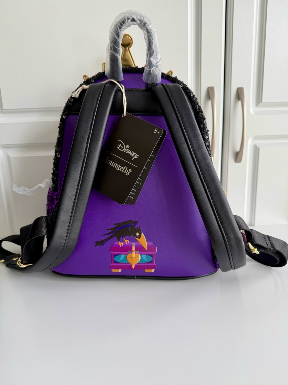 Loungefly Disney’s Evil Queen Sequined Backpack NWT - Picture 2 of 8